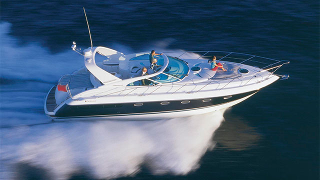 Sports Motor Yacht Hire London